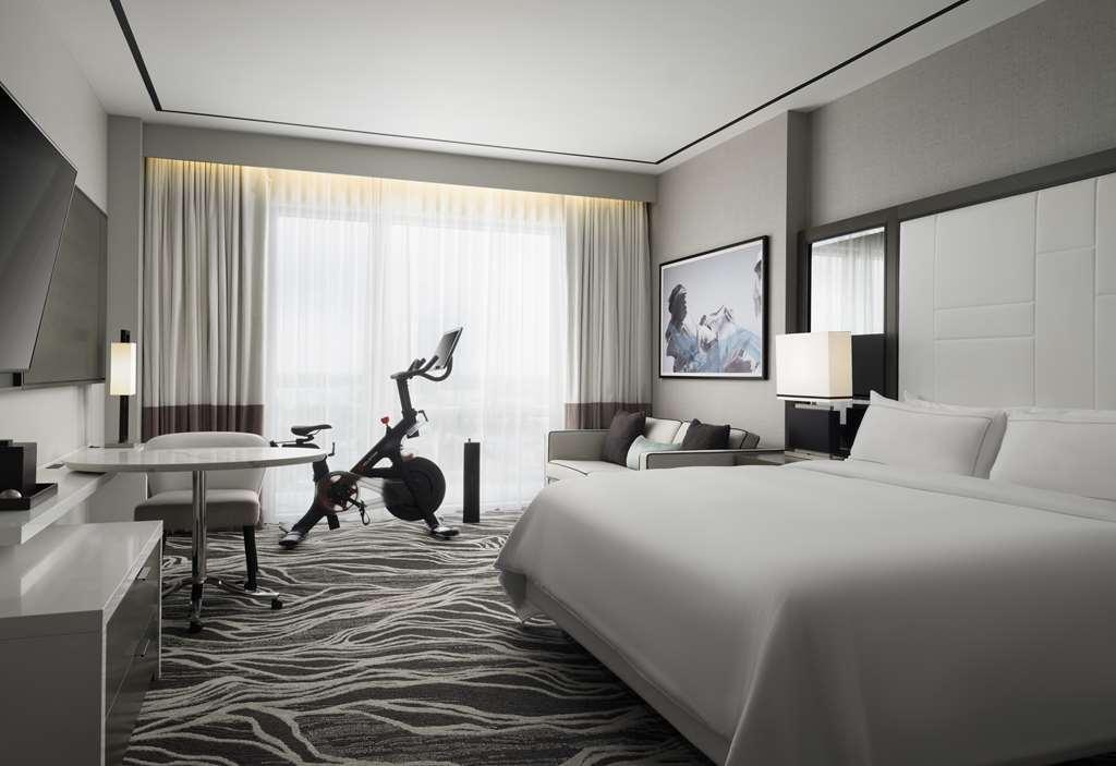 מלון Hilton Miami אוונטורה חדר תמונה